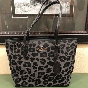 Coach authentic leopard/ocelot purse